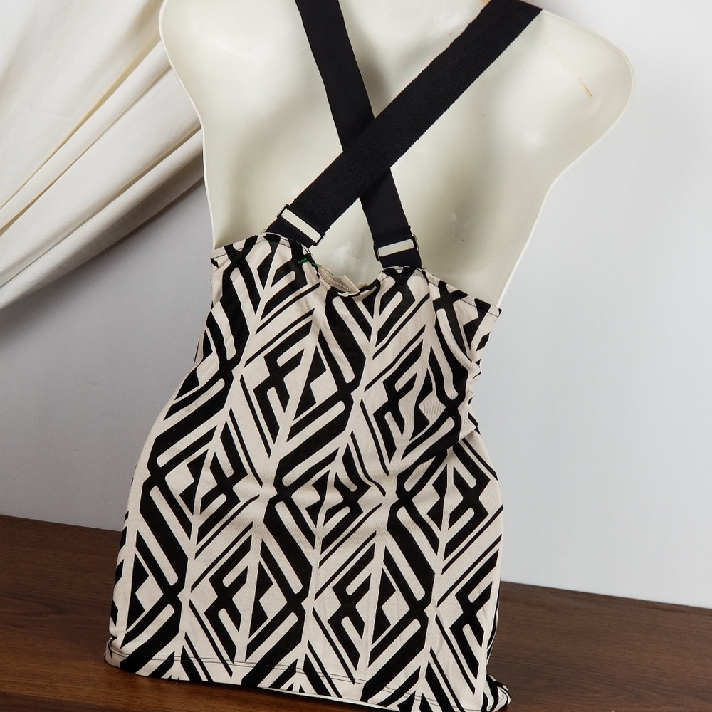 Banana Republic B/W SMALL TANK TOP 282 - Picture 2 of 7